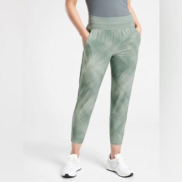 Athleta Nolita Slim Tapered Printed Crop Pant Size 10 - Picture 1 of 14